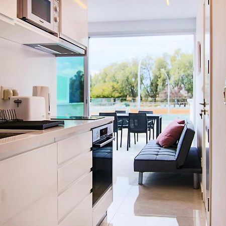 Апартаменты Phaedrus Living - Seaside Luxury Flat Harbour 108 Пафос Экстерьер фото